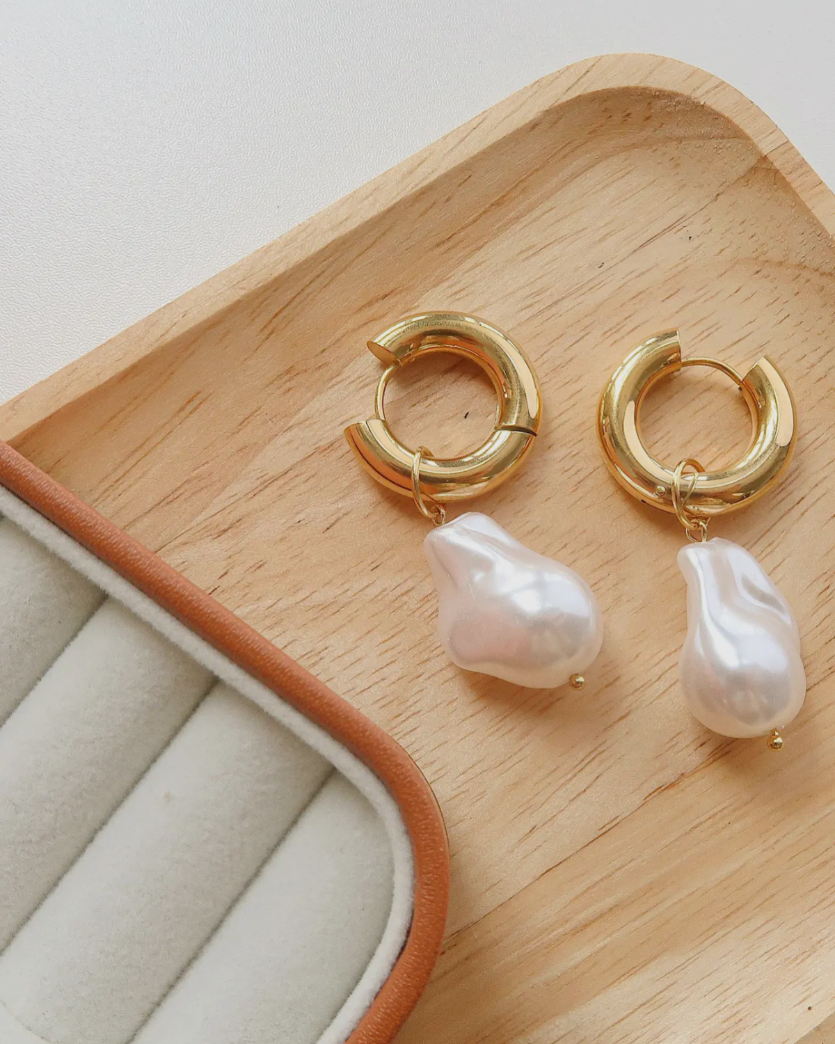 Oceana Pearl Hoops