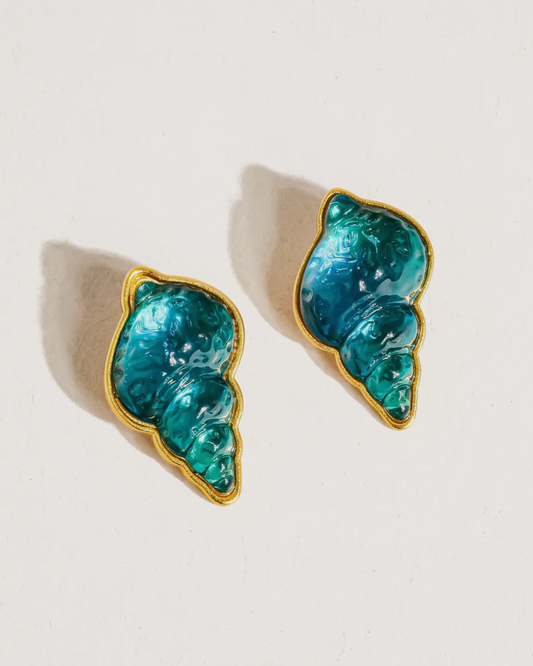 Shell Stud
