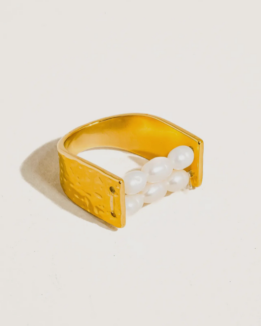 Romane Pearl Ring