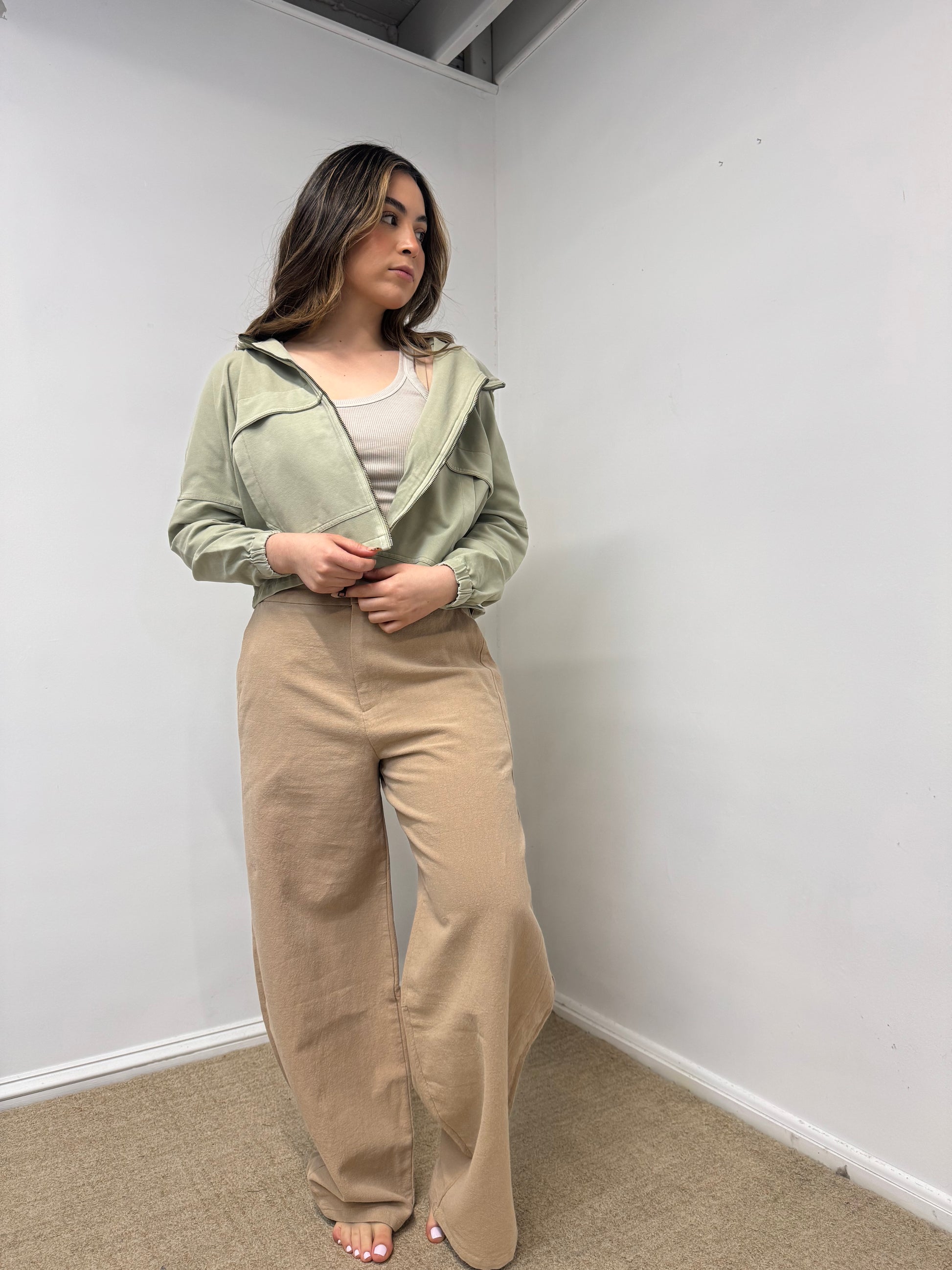 Rain jacket utility style cropped for spring and summer 