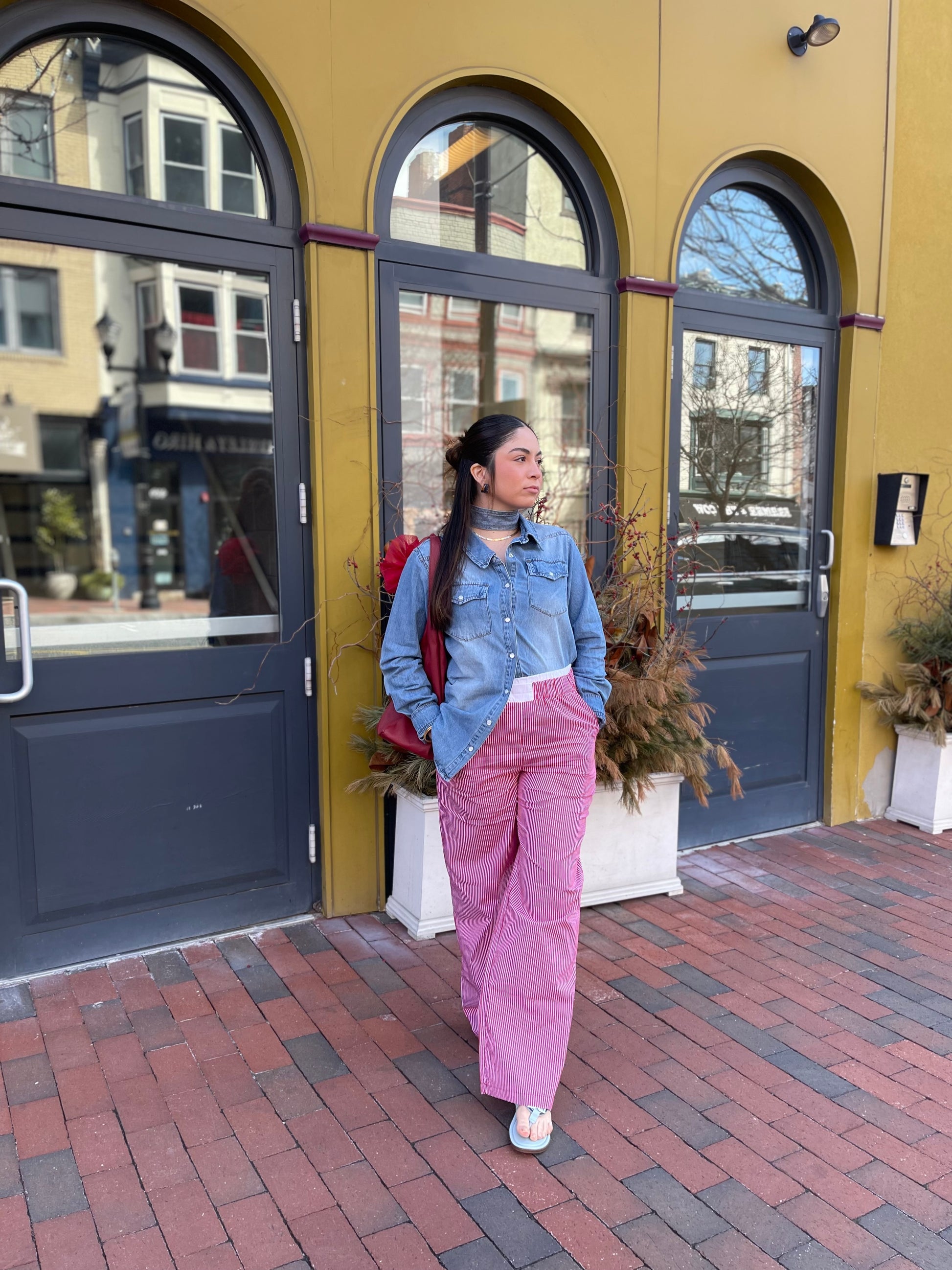 Get relaxed in these red 100% Cotton pants, giving you a boxer style with a white contrast waist. This mid-rise pants features deep pockets with an inseam of 28" and rise of 12" 
