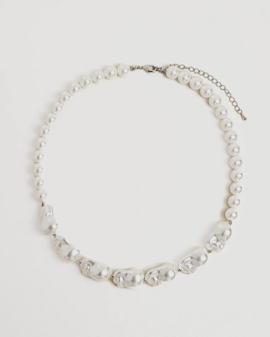 Water pearl necklace 