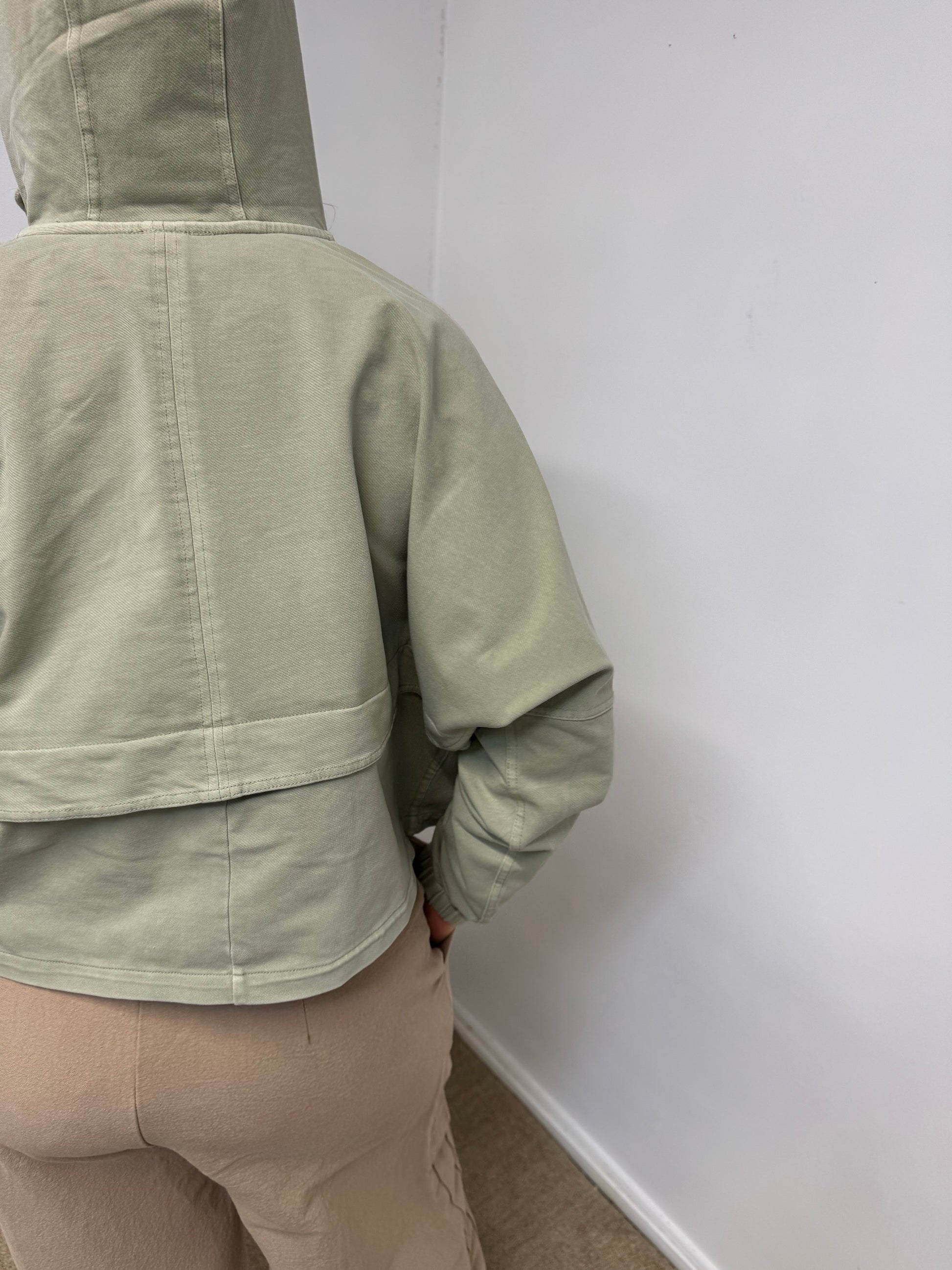 Crop hoody utility jacket