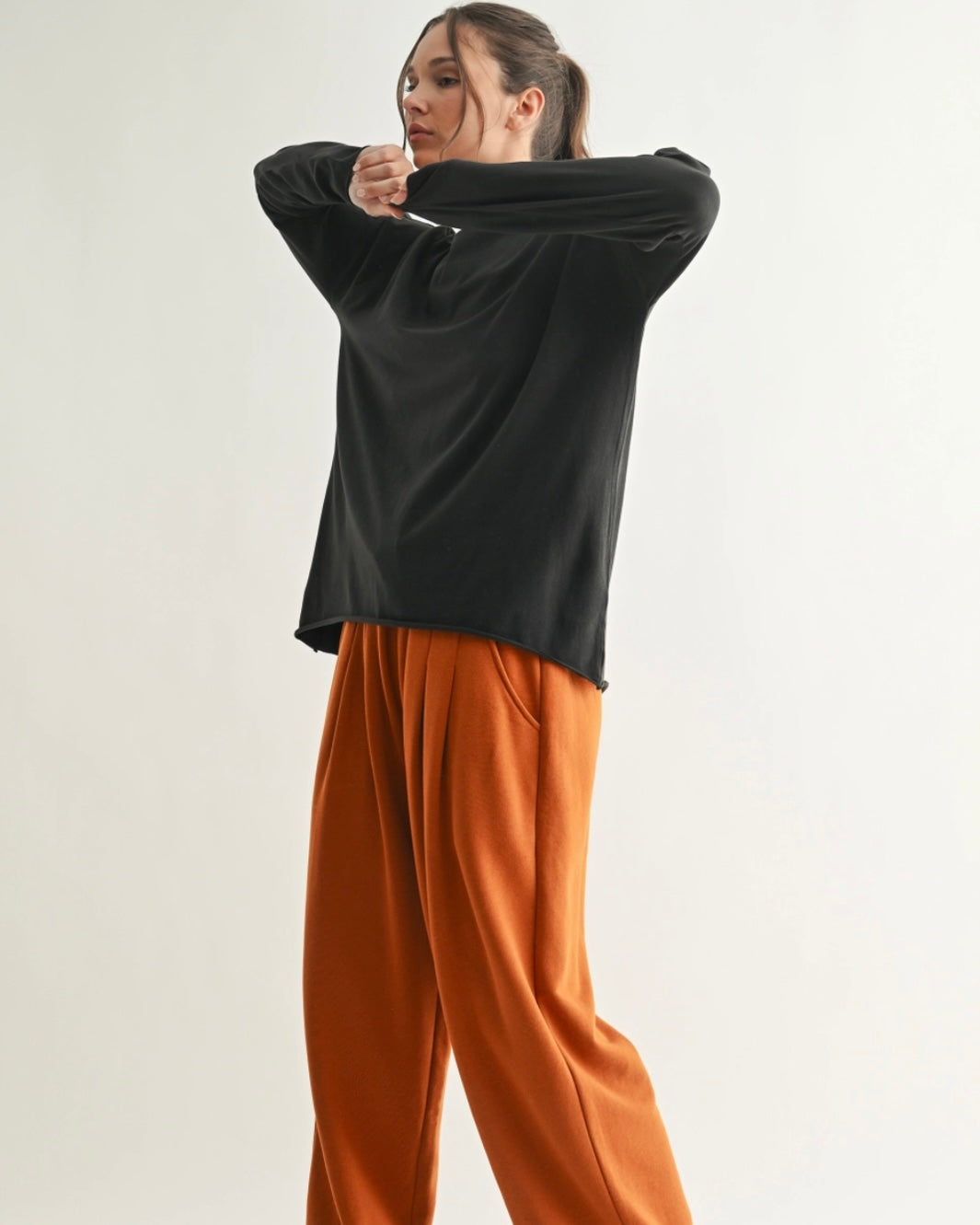 Blk Slouchy Turtleneck